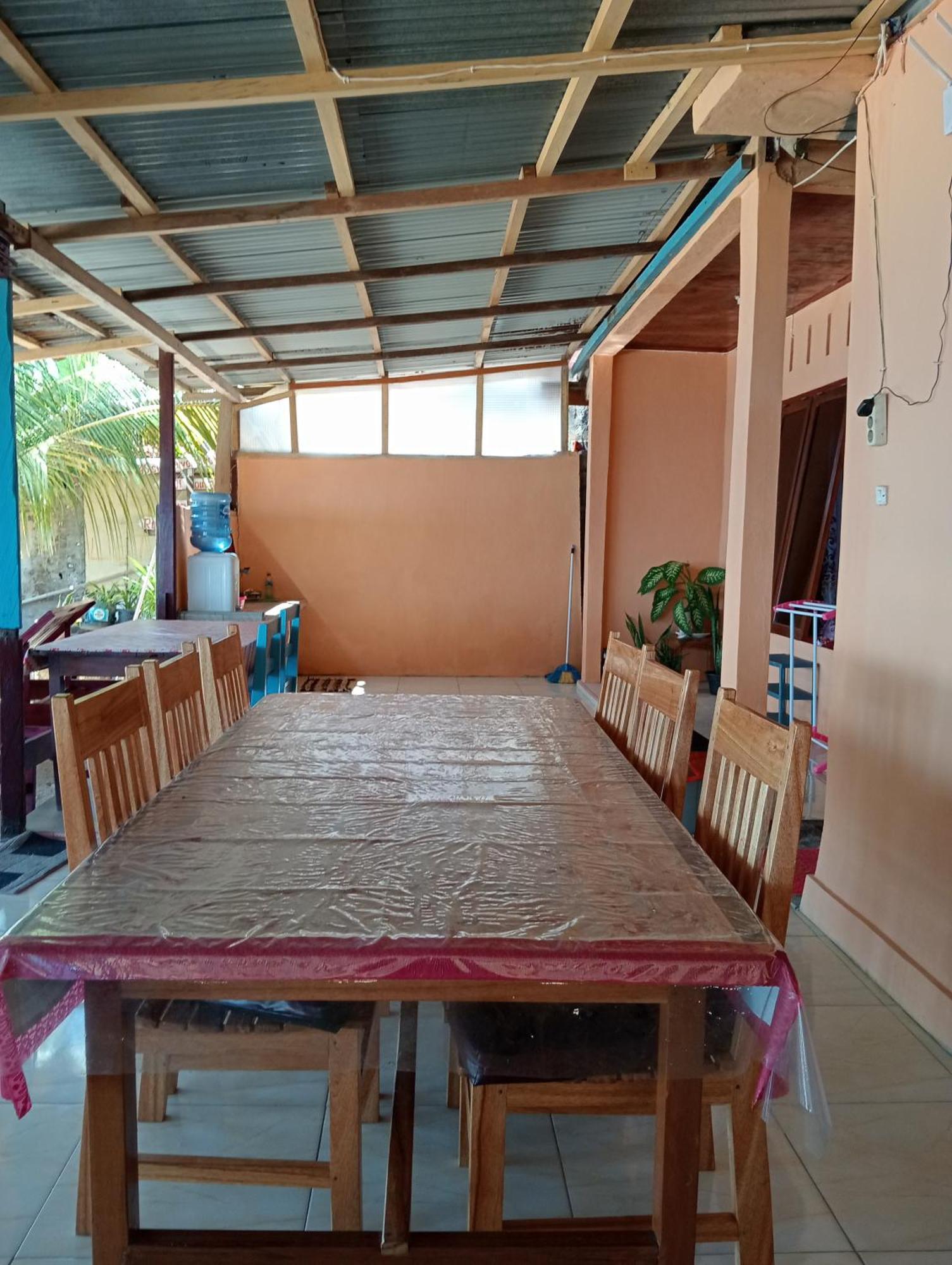 Mamalis Homestay مانادو المظهر الخارجي الصورة