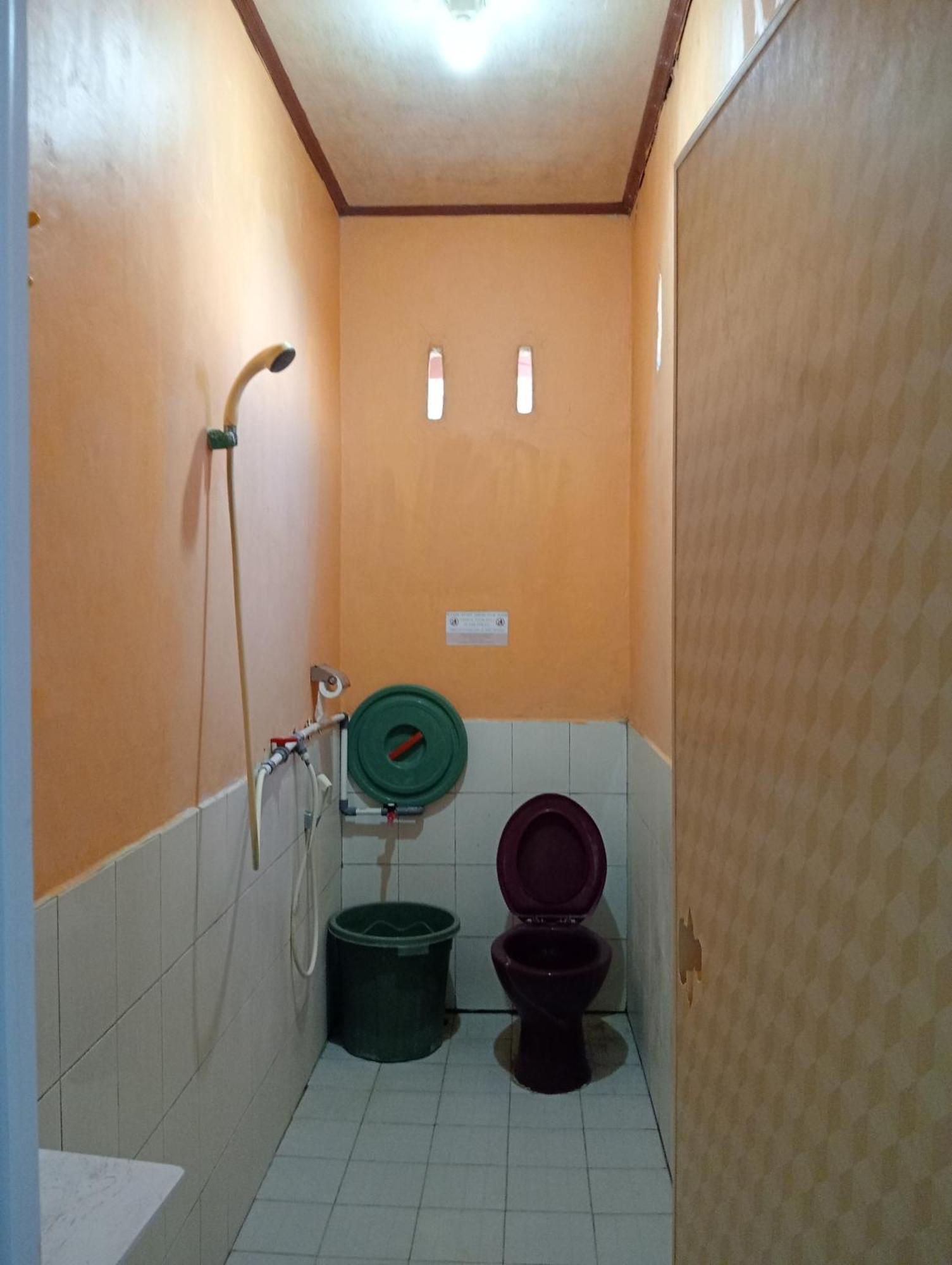 Mamalis Homestay مانادو المظهر الخارجي الصورة
