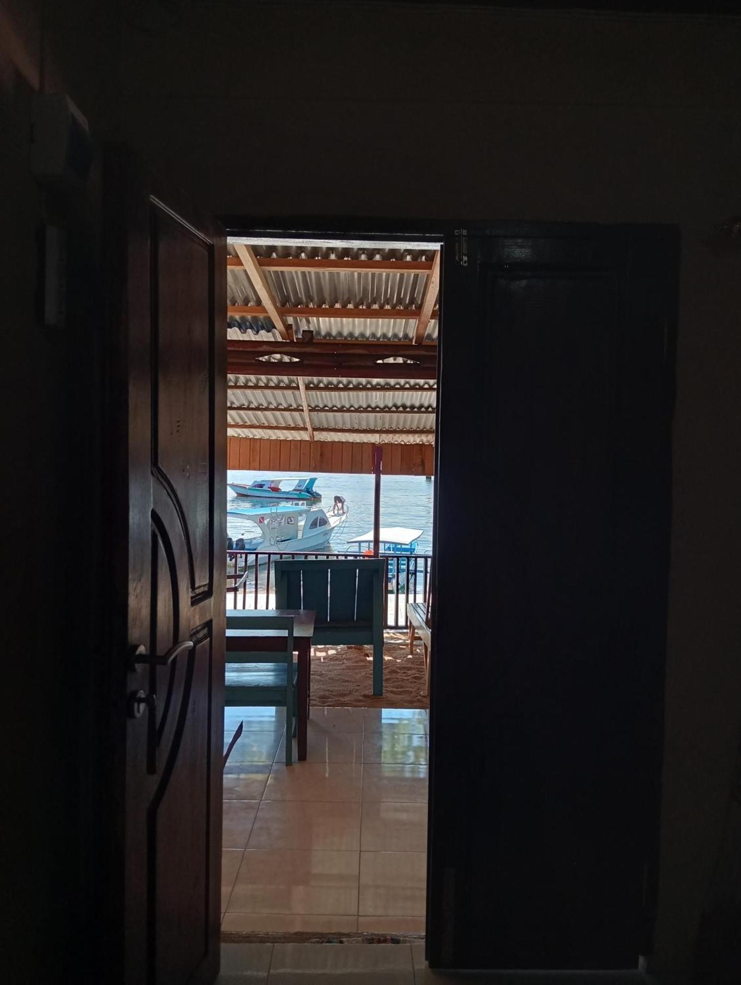 Mamalis Homestay مانادو المظهر الخارجي الصورة